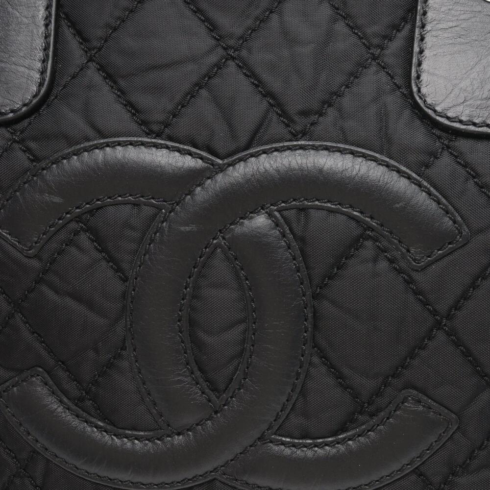 CHANEL Black Leather Tote Bag - Picture 7 of 9